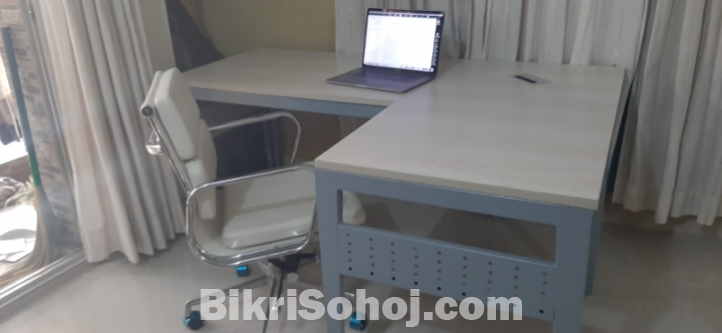 L-shaped Office / Home table